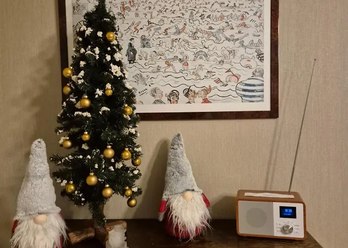 Be Happy At Apartment *